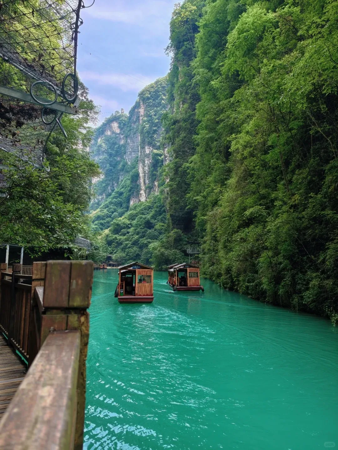 Glass bridge spanning Zhangjiajie Grand Canyon