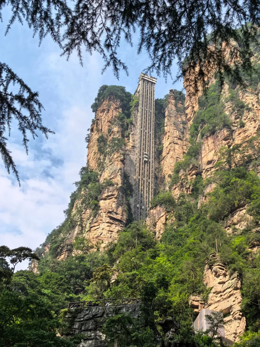 Quartz sandstone pillars in Zhangjiajie National Forest Park